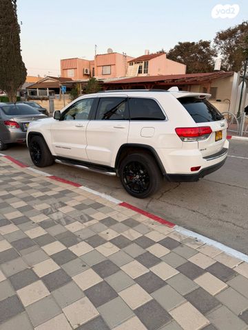 מודעת רכב ג'יפ גרנד צ'ירוקי