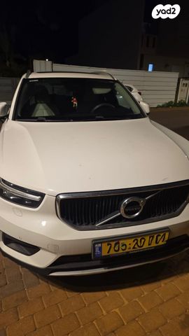 מודעת רכב וולוו XC40