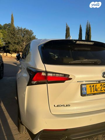 מודעת רכב לקסוס NX