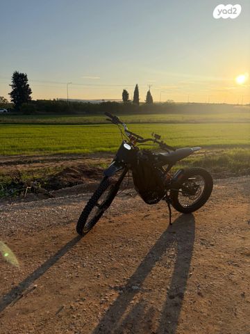 מודעת רכב סורון Light Bee X