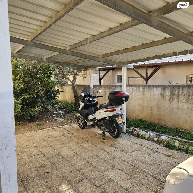 מודעת רכב פיאג'ו MP3 500