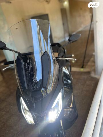 מודעת רכב סאן יאנג ג'וירייד 300 16