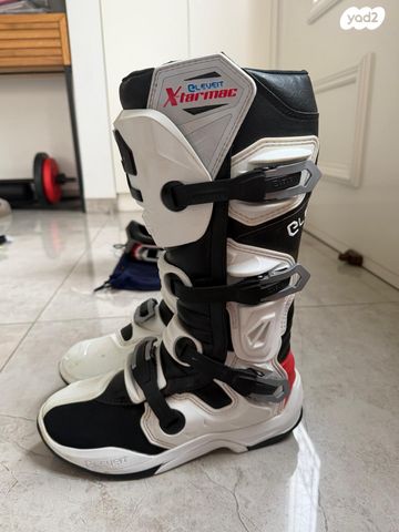 feedItemObj.data.row_1