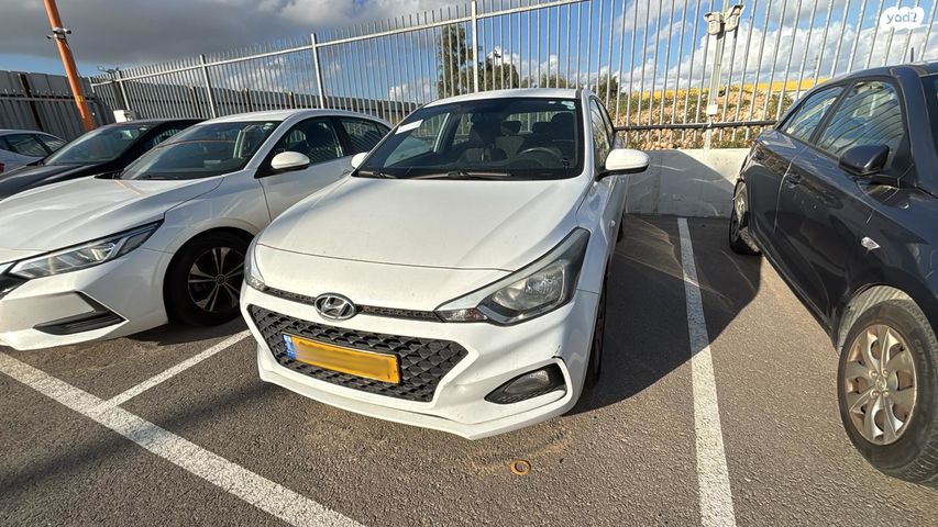 מודעת רכב יונדאי i20