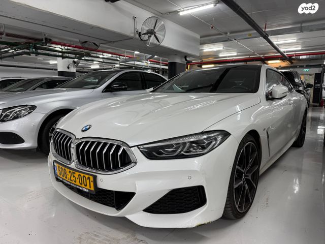 מודעת רכב ב מ וו סדרה 8