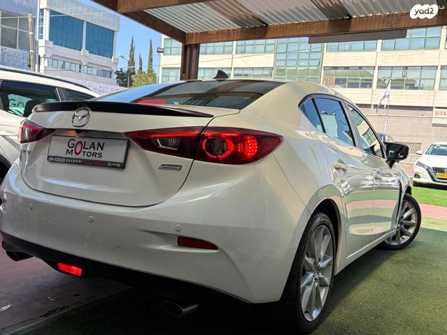 מודעת רכב מאזדה 3