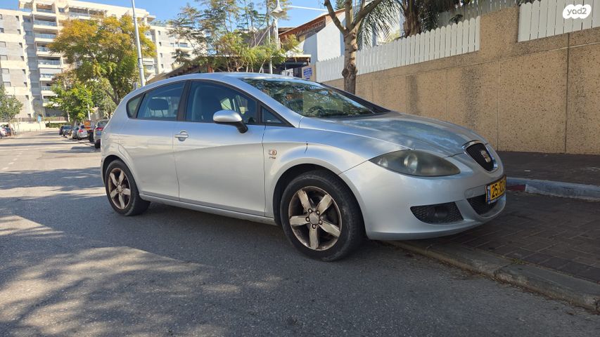 מודעת רכב סיאט לאון