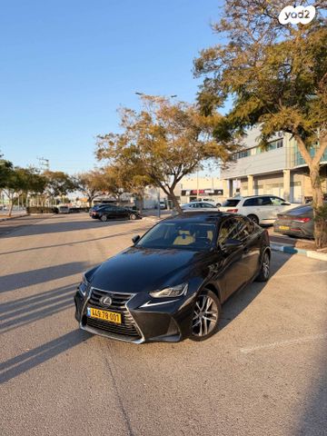 מודעת רכב לקסוס IS