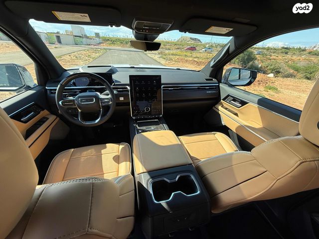 מודעת רכב ג'י.אם.סי סיירה EV