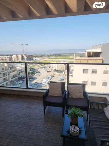 כ"ט בנובמבר 5