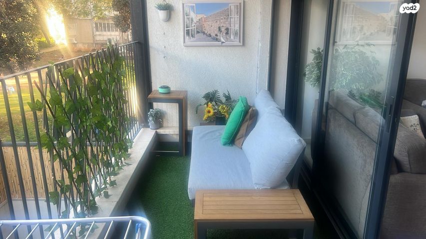 הר הצופים 23