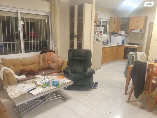 שדרות משה דיין 18