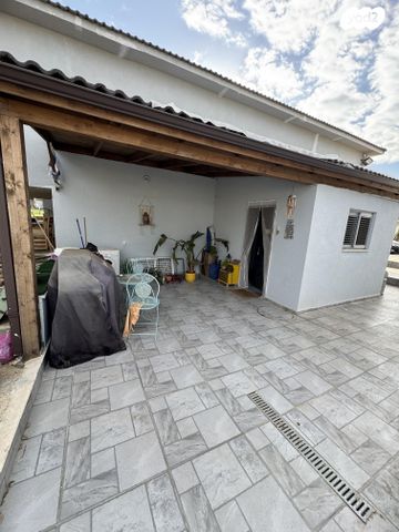 קיבוץ גלויות 5