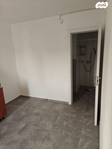 דרך המשחררים 40