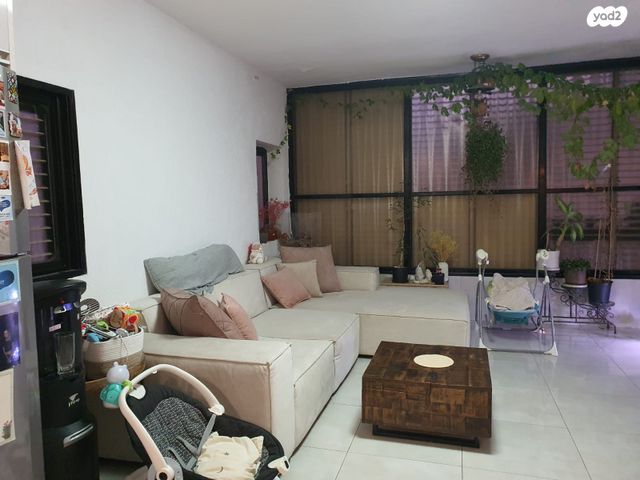 יהושע חנקין 83