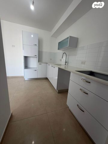 הרב מרדכי אליהו 