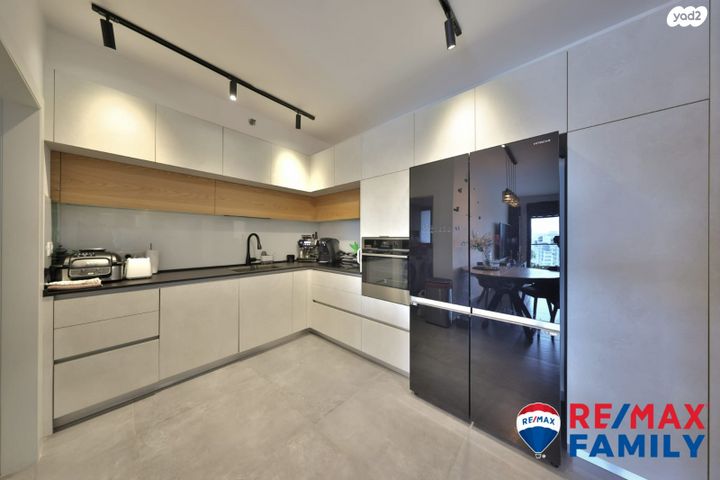 דירה, נאות אפק, אפקה, קרית ביאליק