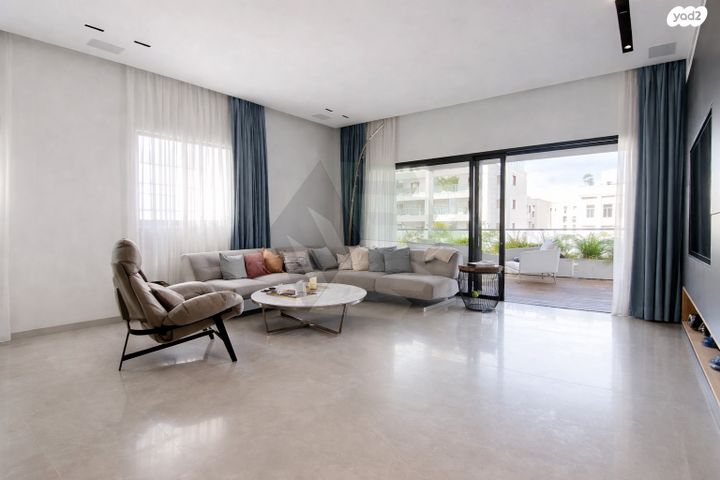 הגוש הגדול, רמת אביב החדשה, נופי ים