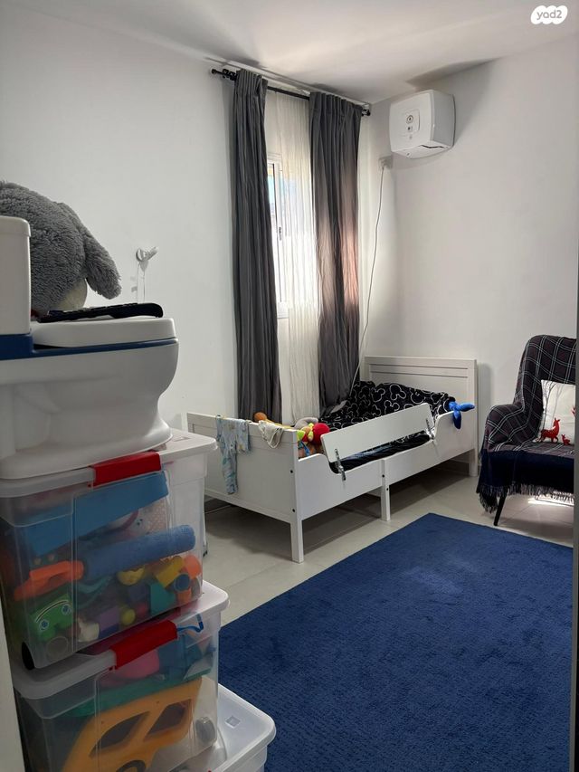 דירה, החותרים, טירת כרמל