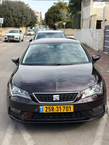 מודעת רכב סיאט לאון