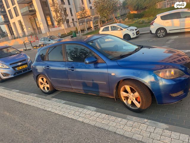 מודעת רכב מאזדה 3