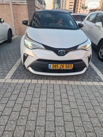 מודעת רכב טויוטה C-HR
