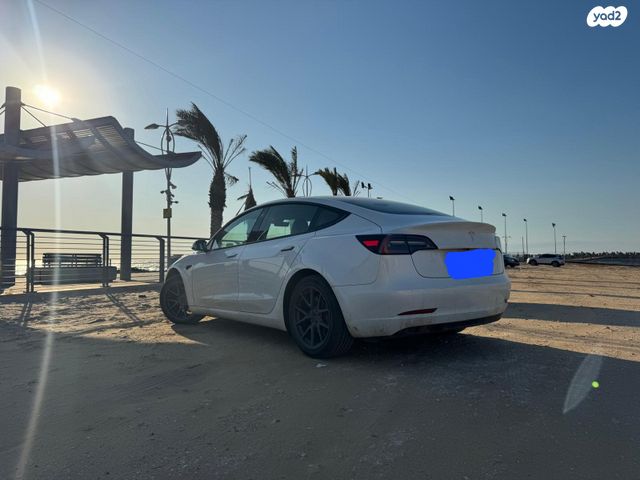 מודעת רכב טסלה מודל 3