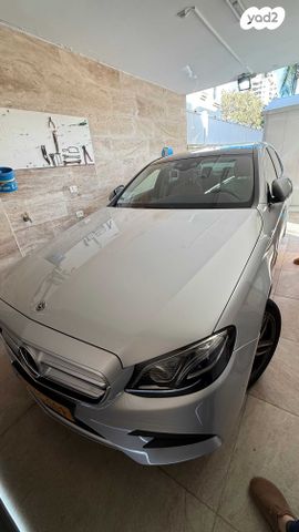 מודעת רכב מרצדס-בנץ E-class