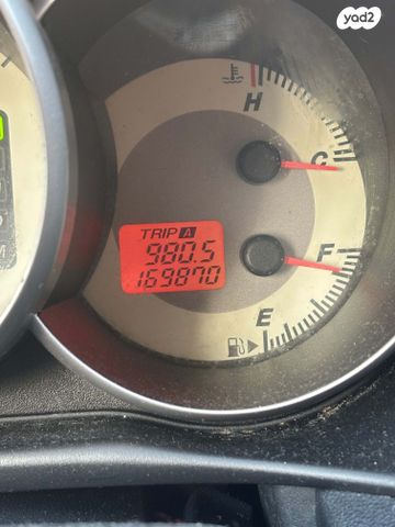 מודעת רכב מאזדה 3