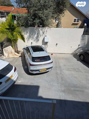 מודעת רכב בי.ווי.די אטו 3