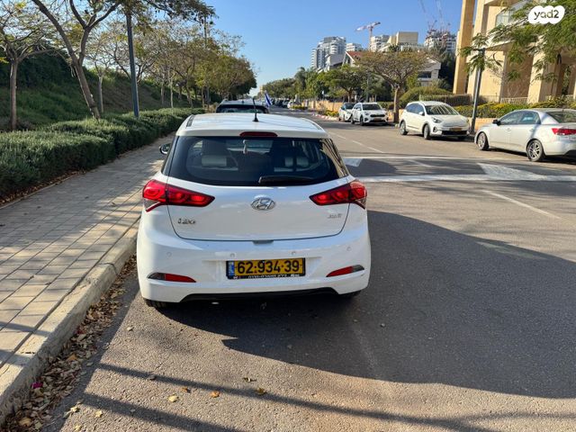 מודעת רכב יונדאי i20