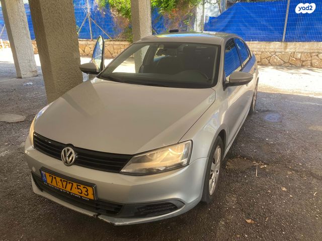 מודעת רכב פולקסווגן ג'טה