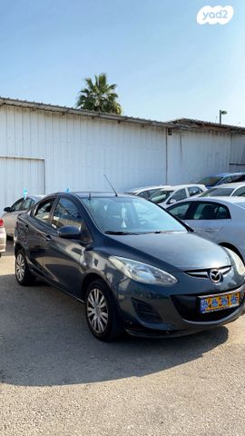 מודעת רכב מאזדה 2