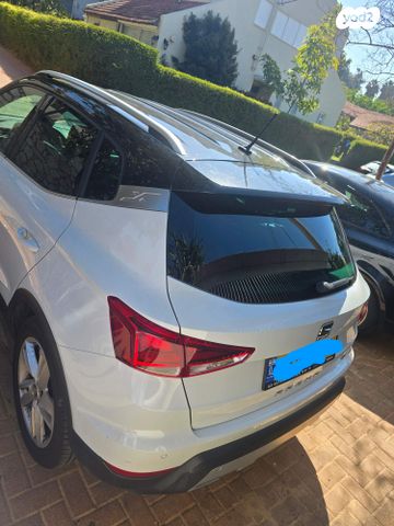 מודעת רכב סיאט ארונה