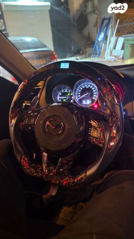 מודעת רכב מאזדה 6