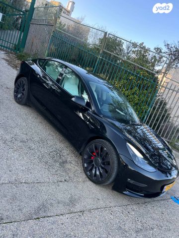מודעת רכב טסלה מודל 3