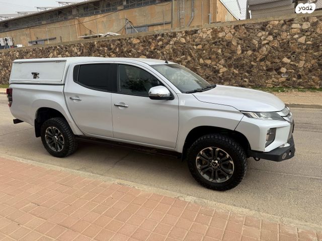 מודעת רכב מיצובישי טרייטון / L200