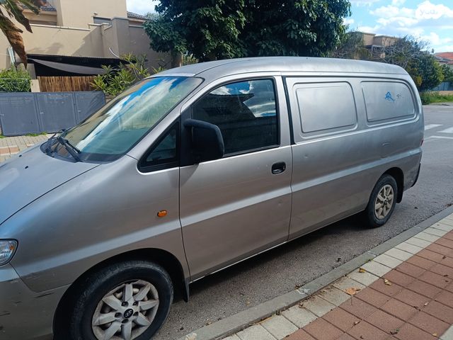 מודעת רכב יונדאי H-1 / i800