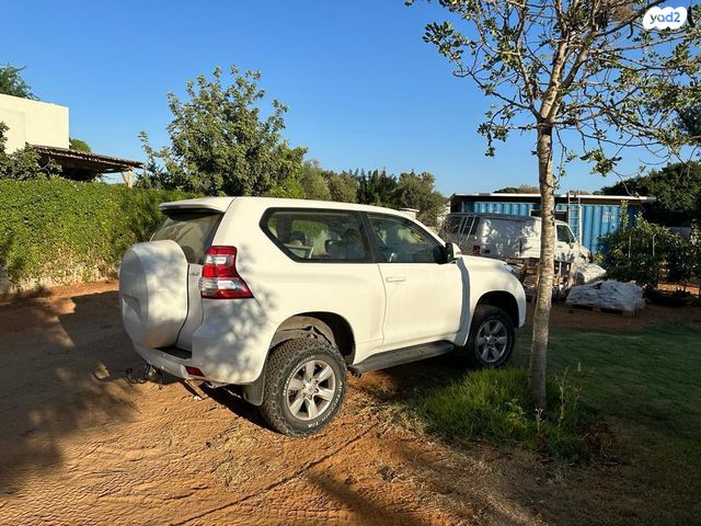 מודעת רכב טויוטה לנד קרוזר