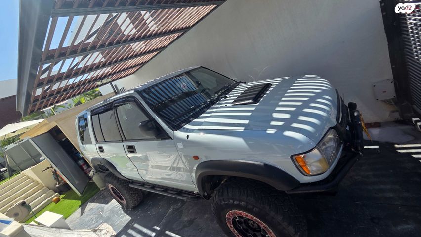 מודעת רכב איסוזו טרופר