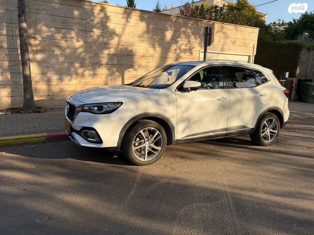 מודעת רכב אם ג'י EHS PHEV