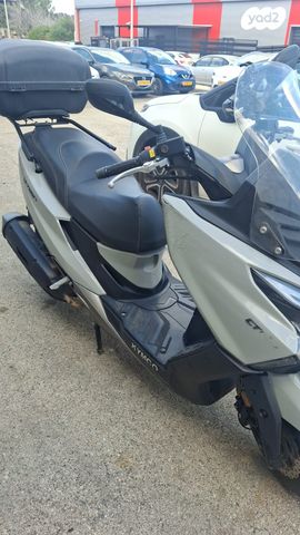 מודעת רכב קימקו איקס-טאון 125I