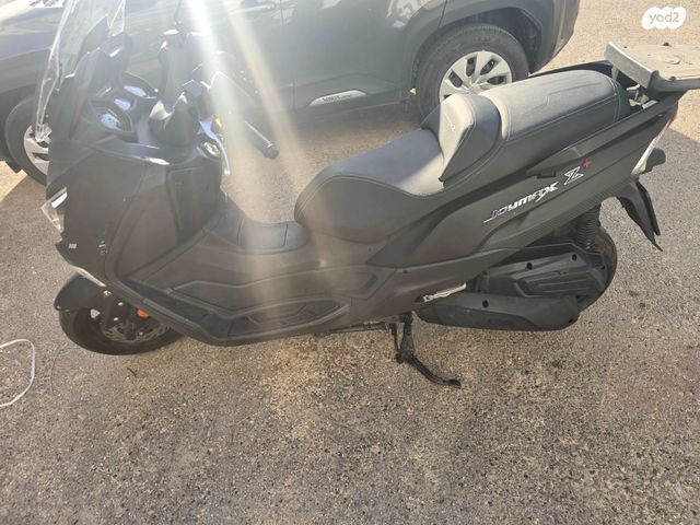 מודעת רכב סאן יאנג ג'וי-מקס 300 XI