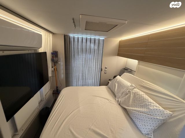 מודעת רכב נגרר (קראוון נגרר)