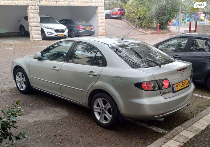 מודעת רכב מאזדה 6