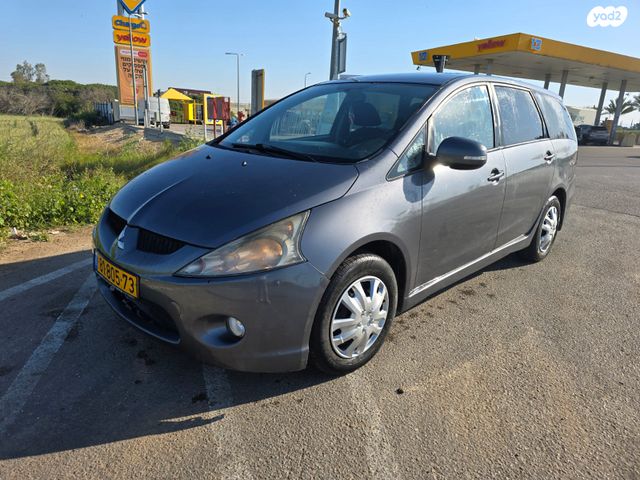 מודעת רכב מיצובישי גרנדיס 1