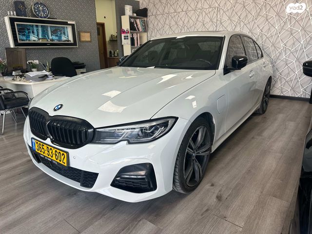 מודעת רכב ב מ וו סדרה 3