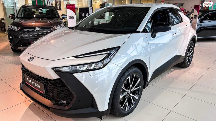 מודעת רכב טויוטה C-HR