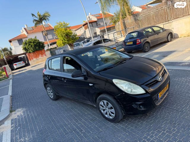 מודעת רכב יונדאי i20