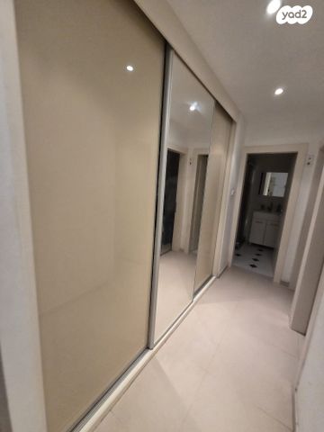 רחבת טבריה 9